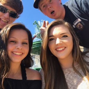 Meet your Posher, Kayla